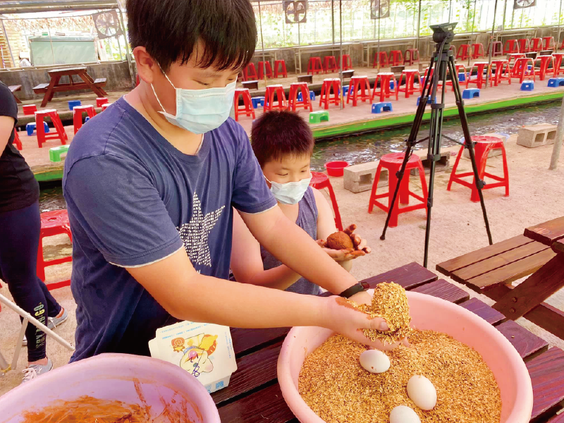 半日遊票券-半日輕旅遊，魚蝦同樂玩翻天(5人成團自由行)